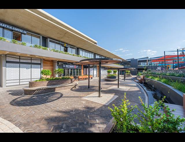 211.50M² RESTAURANT TO LET IN PORT ZIMBALI